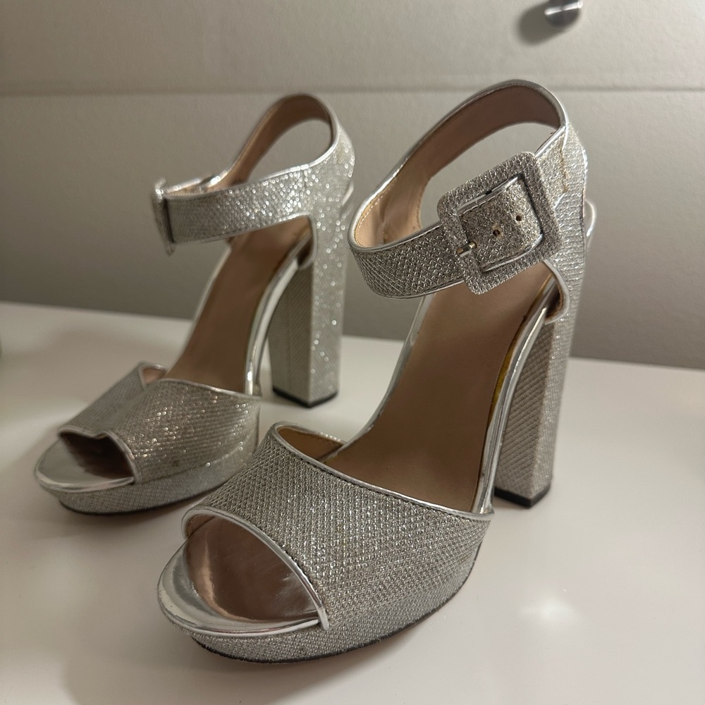 MIX No.6 Silver Glitter Rhinestone Size 9M Chunk, 5" Strappy, Platform Heels